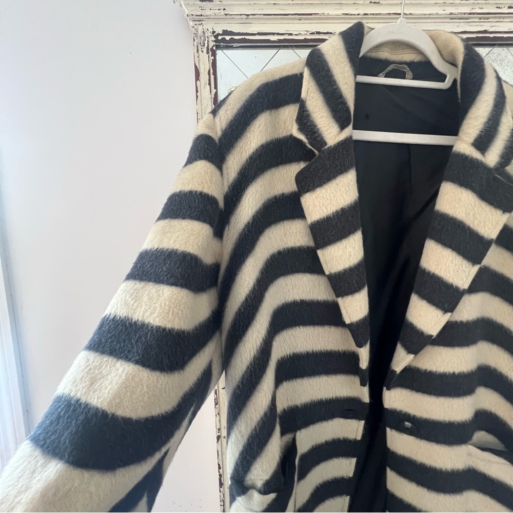 VINTAGE VERSACE Alpaca/Wool - Picture 5 of 11